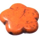 Цэцэг хэлбэртэй улбар шар хэрвэн чулуун мөхлөг - голч 1.9 см